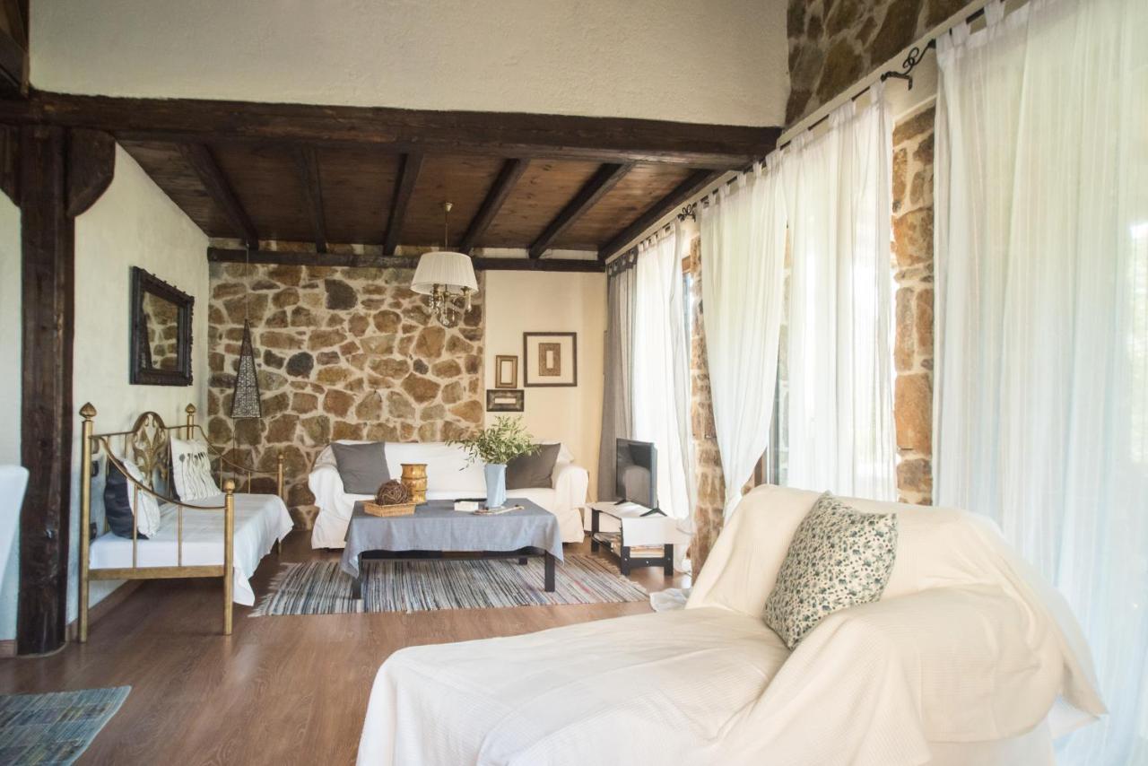 Stone Villas Nea Roda Ngoại thất bức ảnh