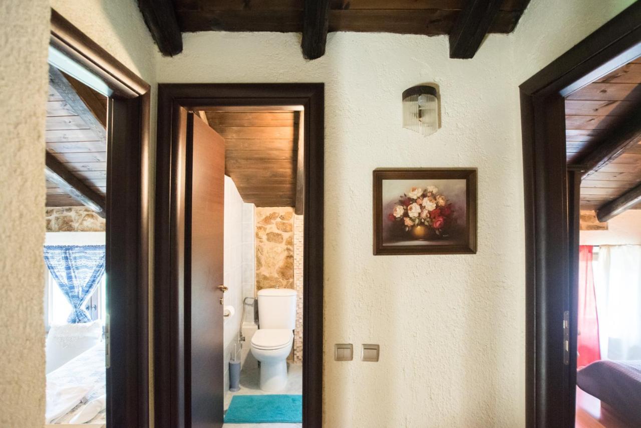 Stone Villas Nea Roda Ngoại thất bức ảnh