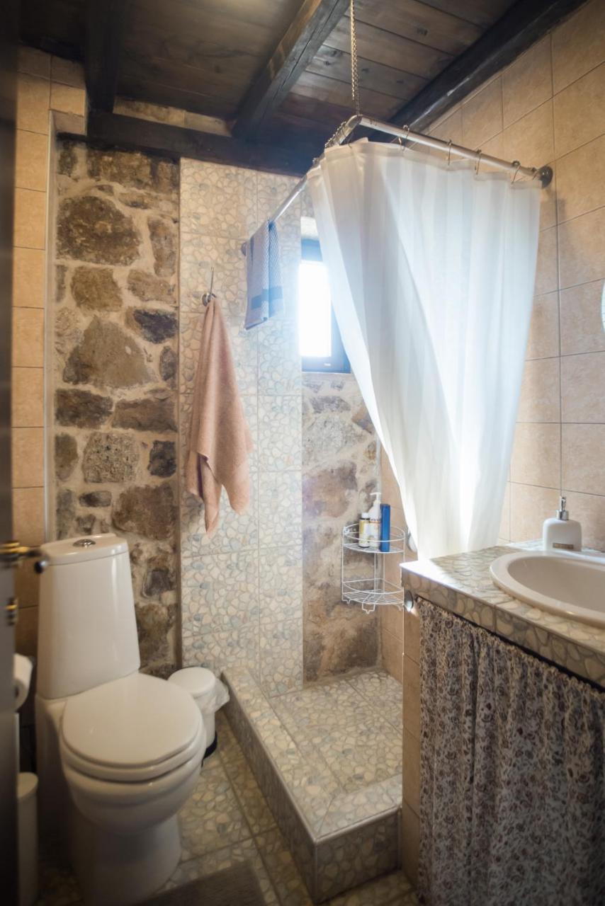 Stone Villas Nea Roda Ngoại thất bức ảnh